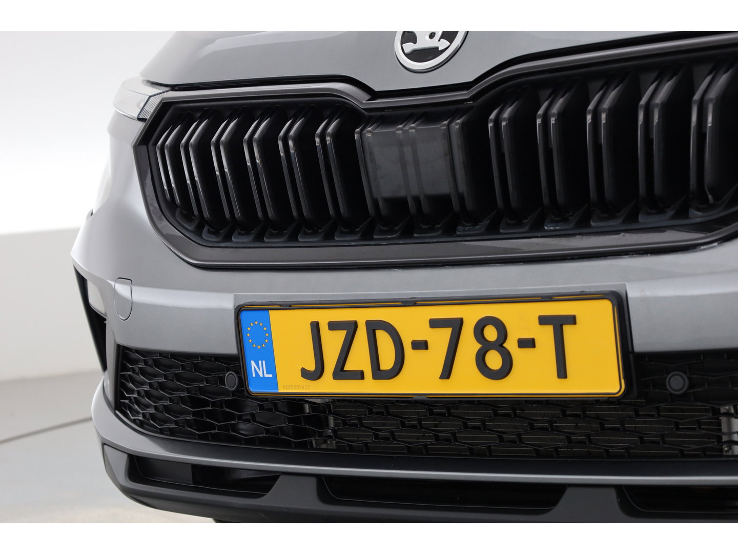 Škoda Kamiq 1.5 TSI ACT Sport 150pk | Digi. Cockpit | Camera | Stoelverw. | PDC | Apple CarPlay | All Seasons | 17'' | Cruise |