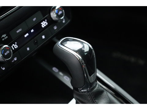 Škoda Kamiq 1.5 TSI ACT Sport 150pk | Digi. Cockpit | Camera | Stoelverw. | PDC | Apple CarPlay | All Seasons | 17'' | Cruise |