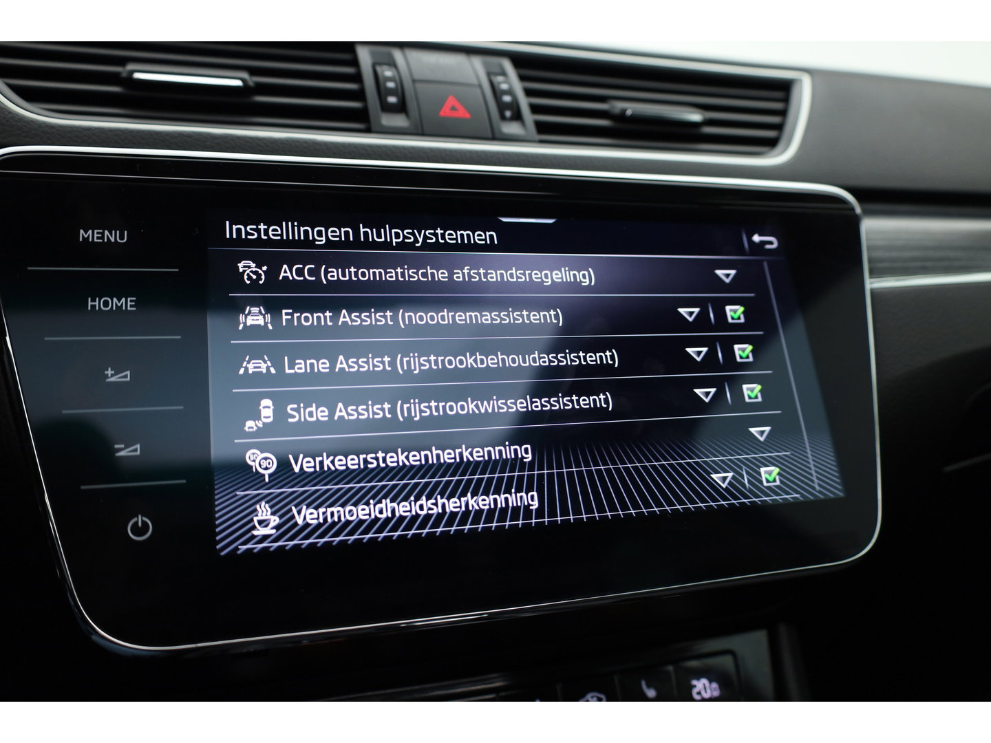 Škoda Superb Combi 1.4 TSI iV PHEV Style | Pano | Memory Seats | Digi. Cockpit | Stoel- Stuurverw. | Adapt. Cruise | Camera | Keyless |