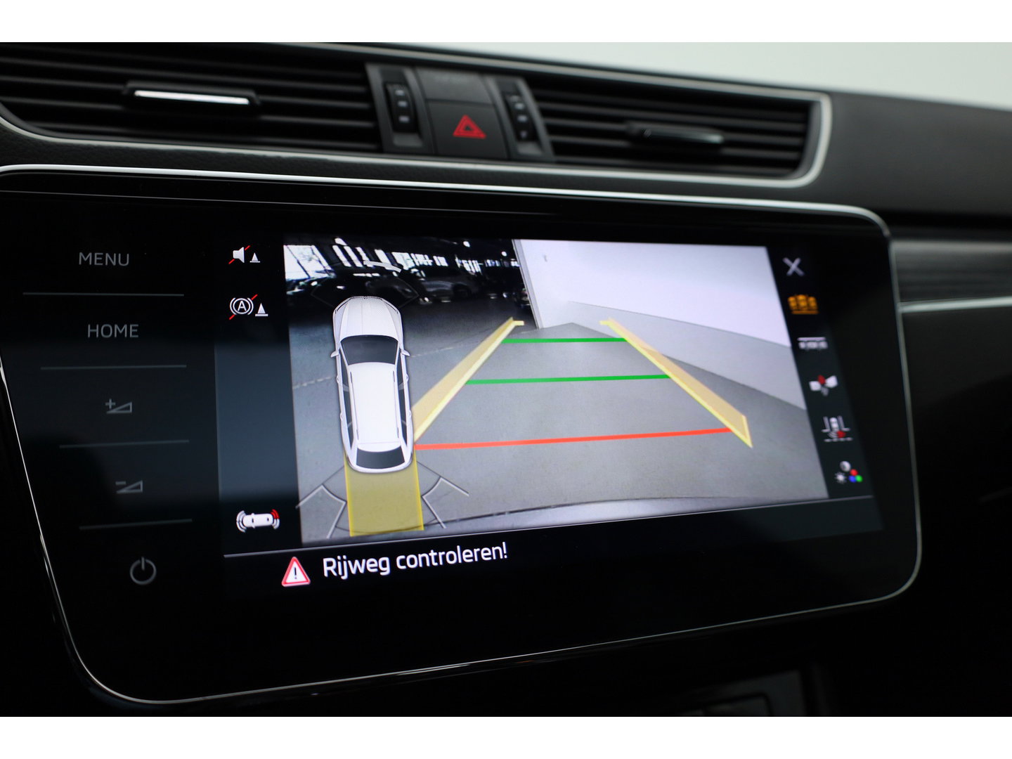 Škoda Superb Combi 1.4 TSI iV PHEV Style | Pano | Memory Seats | Digi. Cockpit | Stoel- Stuurverw. | Adapt. Cruise | Camera | Keyless |