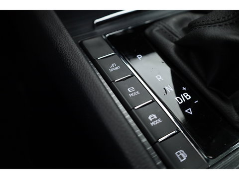 Škoda Superb Combi 1.4 TSI iV PHEV Style | Pano | Memory Seats | Digi. Cockpit | Stoel- Stuurverw. | Adapt. Cruise | Camera | Keyless |