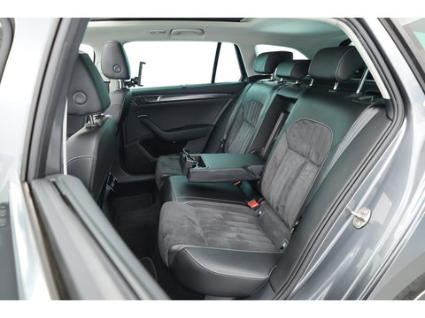 Škoda Superb Combi 1.4 TSI iV PHEV Style | Pano | Memory Seats | Digi. Cockpit | Stoel- Stuurverw. | Adapt. Cruise | Camera | Keyless |