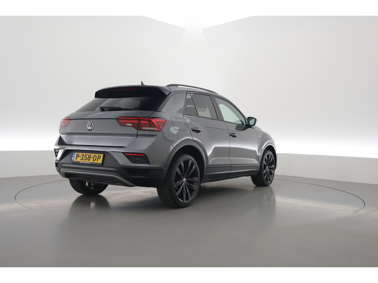 Volkswagen T-Roc 1.5 TSI Sport DSG | Digi. Cockpit |  Apple CarPlay | Adapt. Cruise | Beats Audio | Dodehoekdet.| PDC V+A