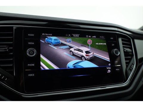 Volkswagen T-Roc 1.5 TSI Sport DSG | Digi. Cockpit |  Apple CarPlay | Adapt. Cruise | Beats Audio | Dodehoekdet.| PDC V+A