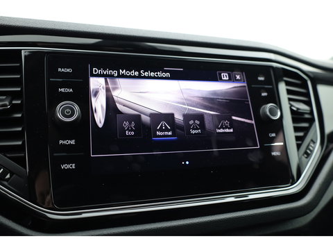 Volkswagen T-Roc 1.5 TSI Sport DSG | Digi. Cockpit |  Apple CarPlay | Adapt. Cruise | Beats Audio | Dodehoekdet.| PDC V+A