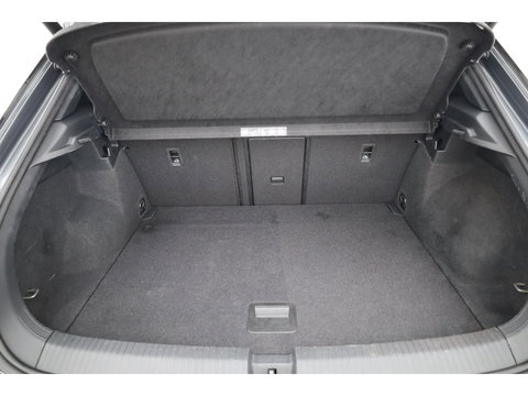 Volkswagen T-Roc 1.5 TSI Sport DSG | Digi. Cockpit |  Apple CarPlay | Adapt. Cruise | Beats Audio | Dodehoekdet.| PDC V+A