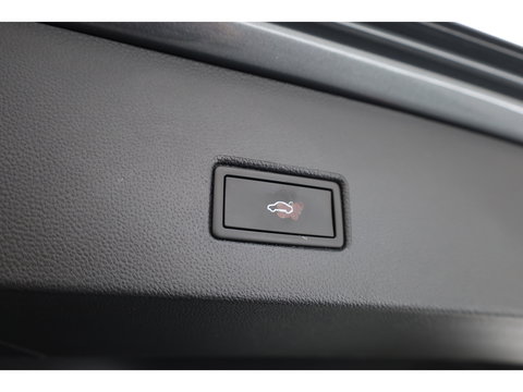 Volkswagen T-Roc 1.5 TSI Sport DSG | Digi. Cockpit |  Apple CarPlay | Adapt. Cruise | Beats Audio | Dodehoekdet.| PDC V+A