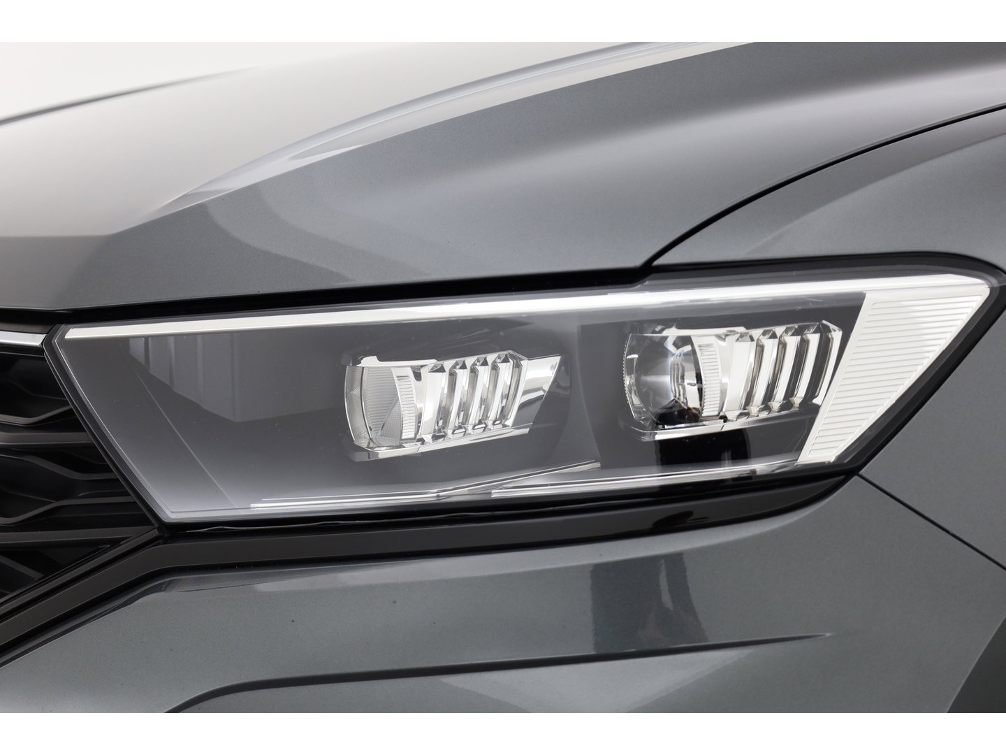 Volkswagen T-Roc 1.5 TSI Sport DSG | Digi. Cockpit |  Apple CarPlay | Adapt. Cruise | Beats Audio | Dodehoekdet.| PDC V+A