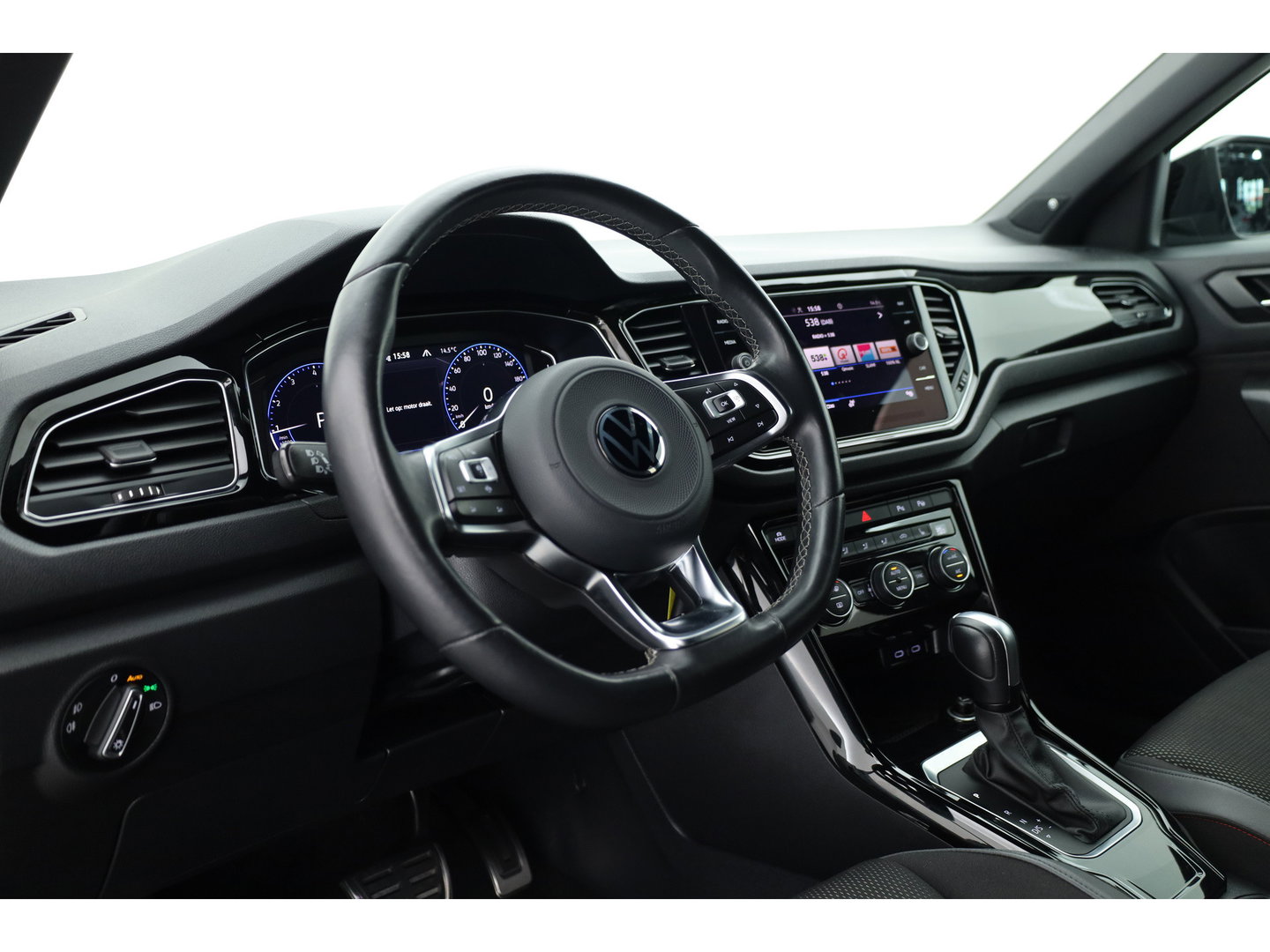 Volkswagen T-Roc 1.5 TSI Sport DSG | Digi. Cockpit |  Apple CarPlay | Adapt. Cruise | Beats Audio | Dodehoekdet.| PDC V+A