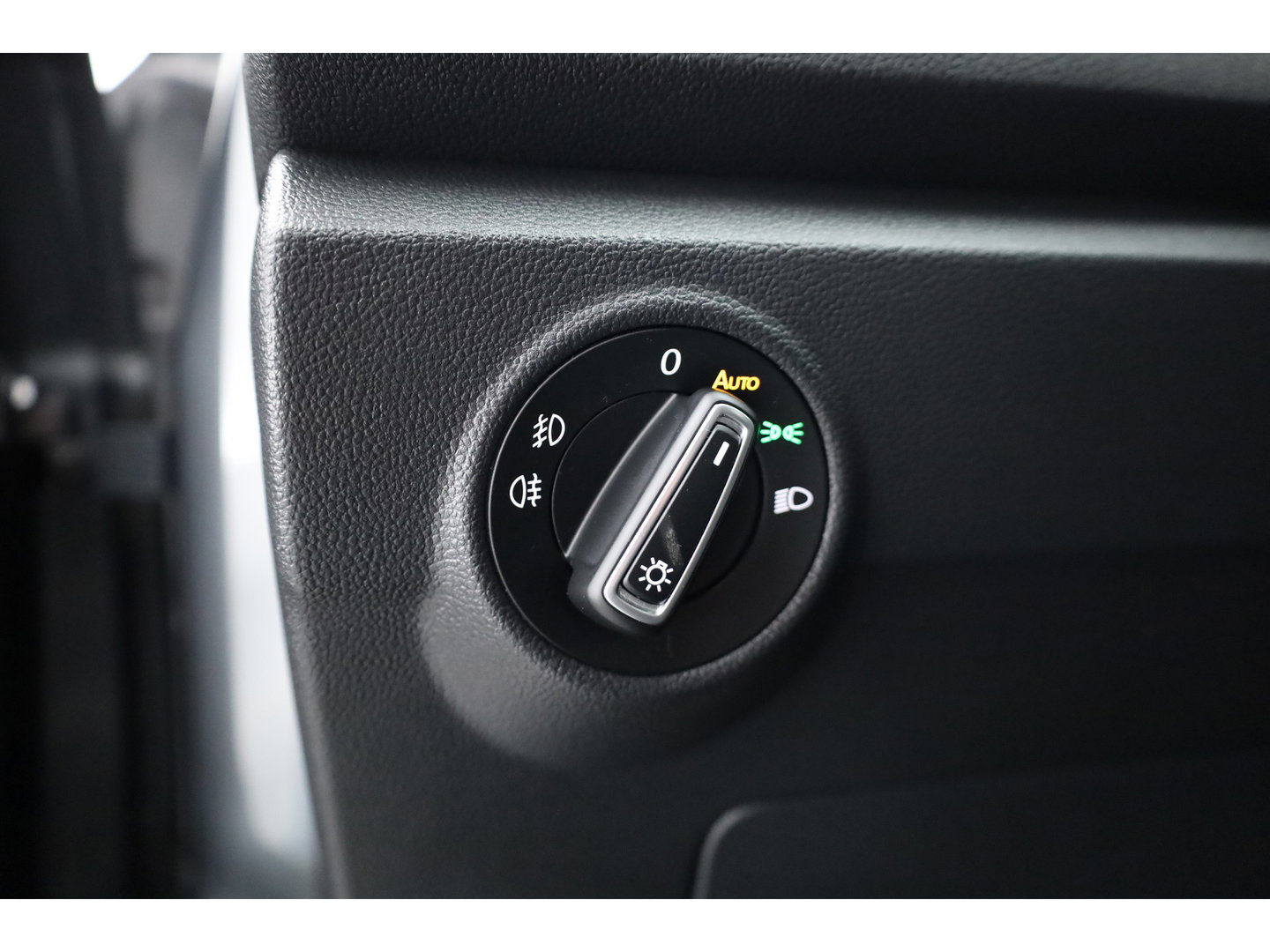 Volkswagen T-Roc 1.5 TSI Sport DSG | Digi. Cockpit |  Apple CarPlay | Adapt. Cruise | Beats Audio | Dodehoekdet.| PDC V+A