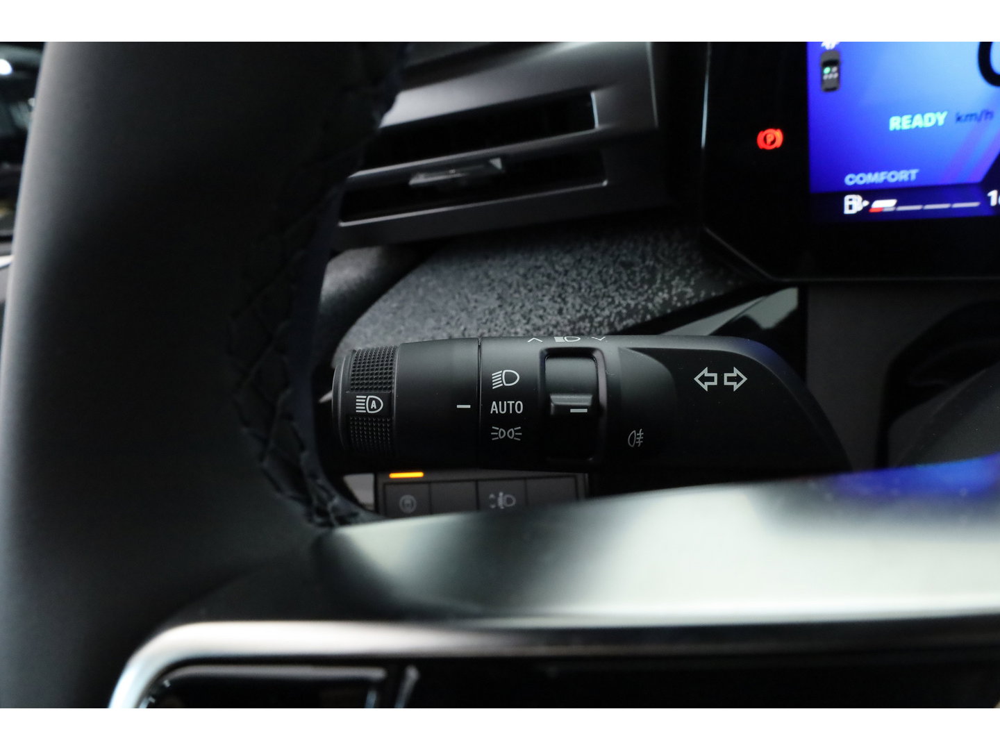 Renault Clio 1.8 Hybrid 160 techno | Google info. | 360cam | Stoelverw. | 18'' | Adapt. Cruise | Dodehoekdet. | Apple CarPlay