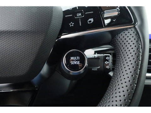 Renault Clio 1.8 Hybrid 160 techno | Google info. | 360cam | Stoelverw. | 18'' | Adapt. Cruise | Dodehoekdet. | Apple CarPlay