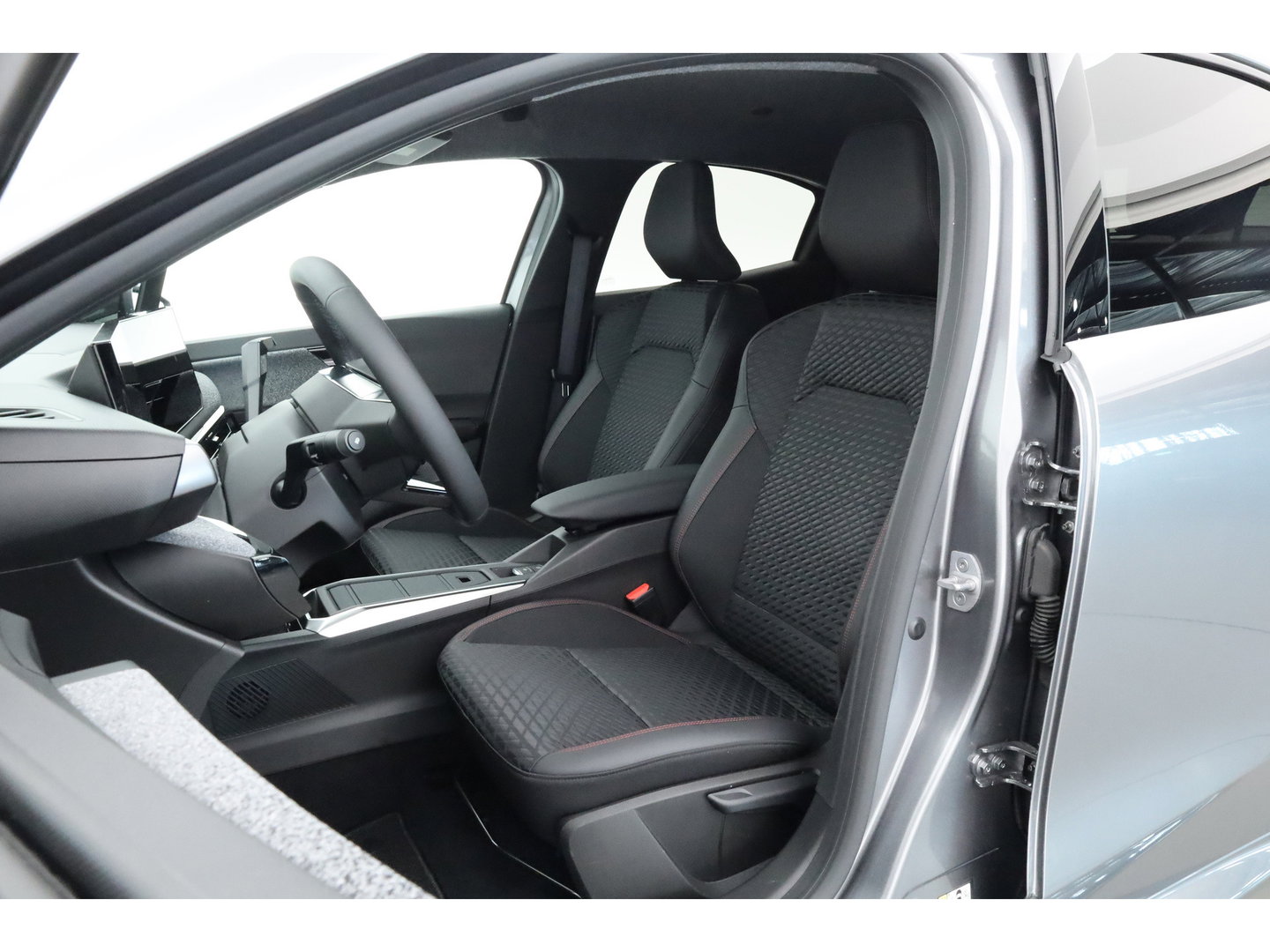 Renault Clio 1.8 Hybrid 160 techno | Google info. | 360cam | Stoelverw. | 18'' | Adapt. Cruise | Dodehoekdet. | Apple CarPlay