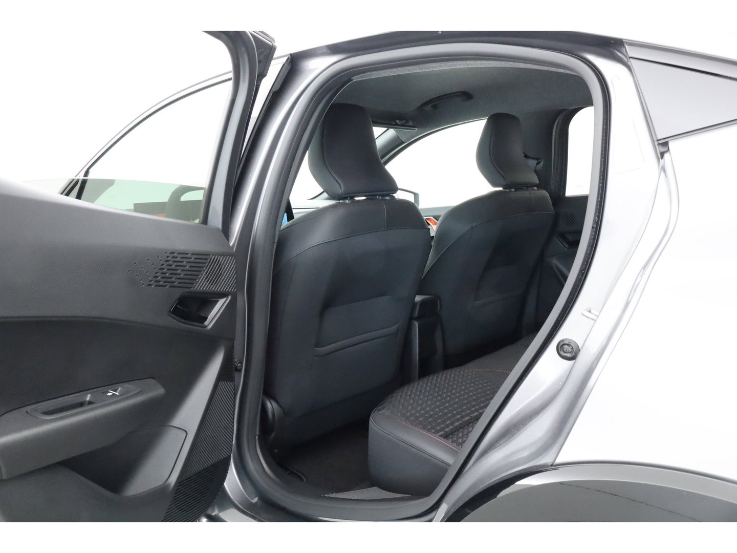 Renault Clio 1.8 Hybrid 160 techno | Google info. | 360cam | Stoelverw. | 18'' | Adapt. Cruise | Dodehoekdet. | Apple CarPlay