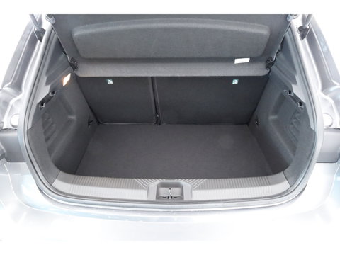 Renault Clio 1.8 Hybrid 160 techno | Google info. | 360cam | Stoelverw. | 18'' | Adapt. Cruise | Dodehoekdet. | Apple CarPlay