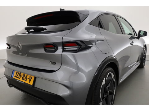 Renault Clio 1.8 Hybrid 160 techno | Google info. | 360cam | Stoelverw. | 18'' | Adapt. Cruise | Dodehoekdet. | Apple CarPlay