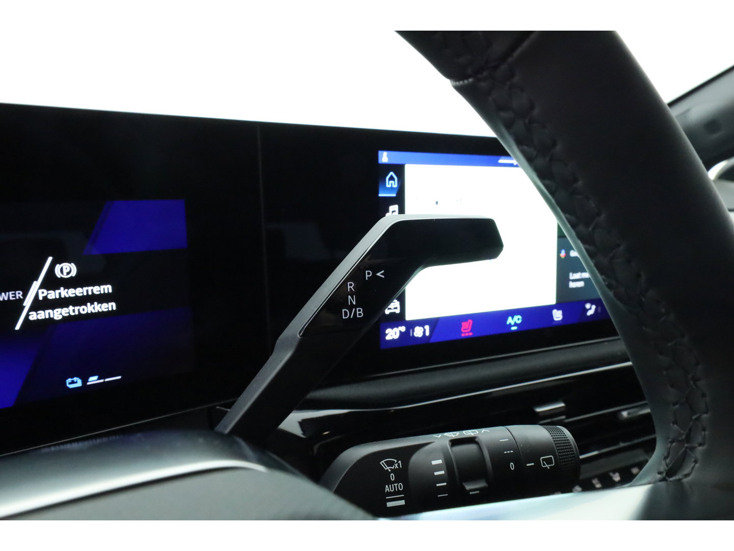 Renault Clio 1.8 Hybrid 160 techno | Google info. | 360cam | Stoelverw. | 18'' | Adapt. Cruise | Dodehoekdet. | Apple CarPlay