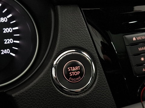 Nissan QASHQAI 1.3 DIG-T Tekna+ Pano Leer 360° CarPlay Trekh. NAP