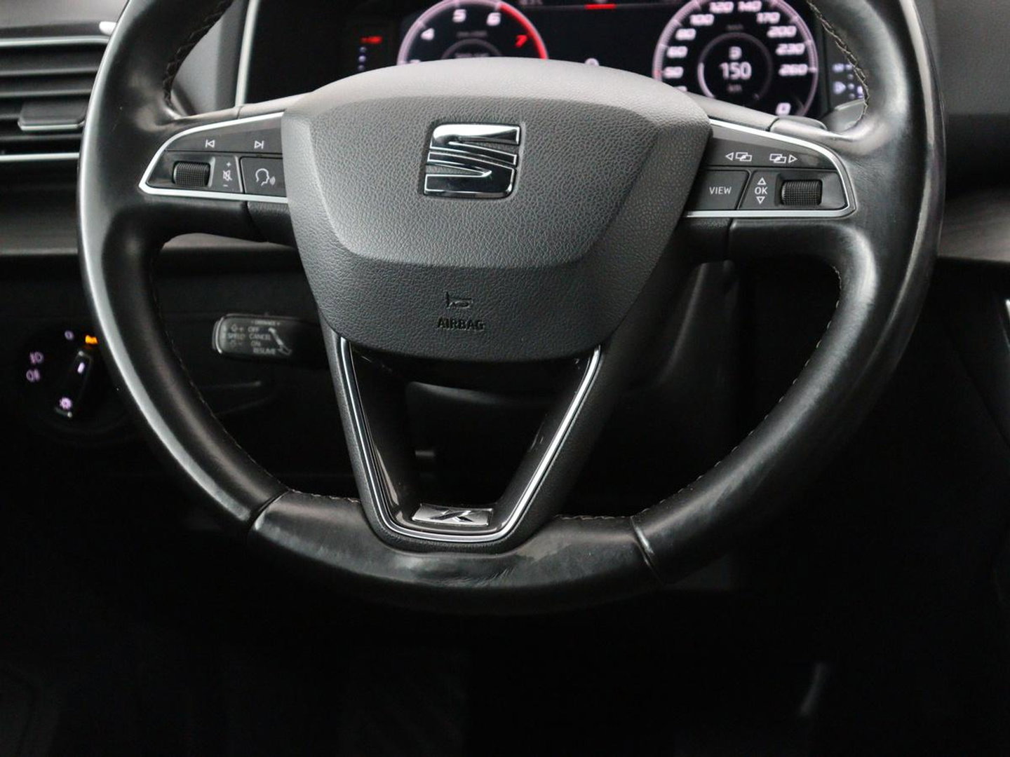 SEAT Tarraco 2.0 TSI 4Drive Xcellence 7 Persoons | Trekhaak | Panoramadak | Carplay | Alcantara | Adaptive cruise | BLIS | Stoelverwarming | Camera | Beats Pack