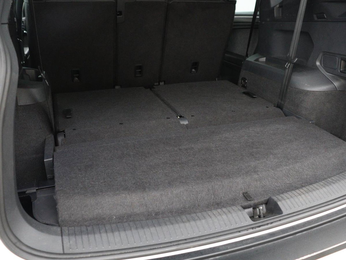 SEAT Tarraco 2.0 TSI 4Drive Xcellence 7 Persoons | Trekhaak | Panoramadak | Carplay | Alcantara | Adaptive cruise | BLIS | Stoelverwarming | Camera | Beats Pack