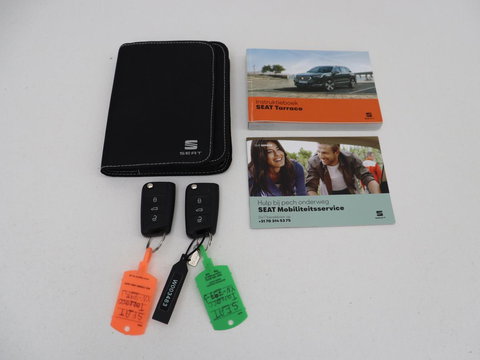 SEAT Tarraco 2.0 TSI 4Drive Xcellence 7 Persoons | Trekhaak | Panoramadak | Carplay | Alcantara | Adaptive cruise | BLIS | Stoelverwarming | Camera | Beats Pack