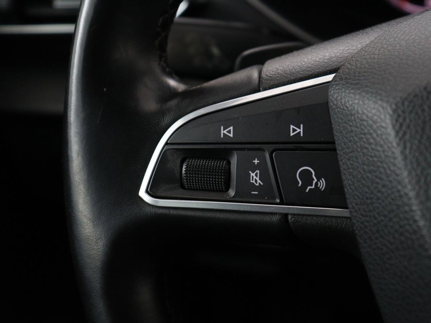 SEAT Tarraco 2.0 TSI 4Drive Xcellence 7 Persoons | Trekhaak | Panoramadak | Carplay | Alcantara | Adaptive cruise | BLIS | Stoelverwarming | Camera | Beats Pack