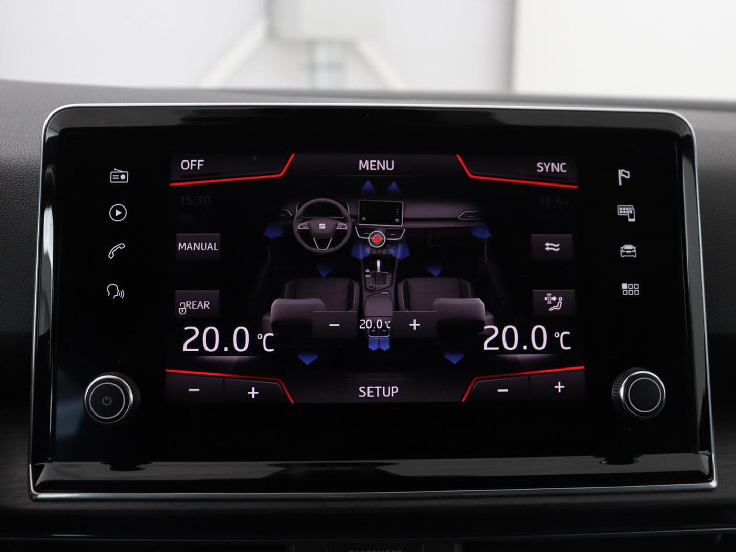 SEAT Tarraco 2.0 TSI 4Drive Xcellence 7 Persoons | Trekhaak | Panoramadak | Carplay | Alcantara | Adaptive cruise | BLIS | Stoelverwarming | Camera | Beats Pack