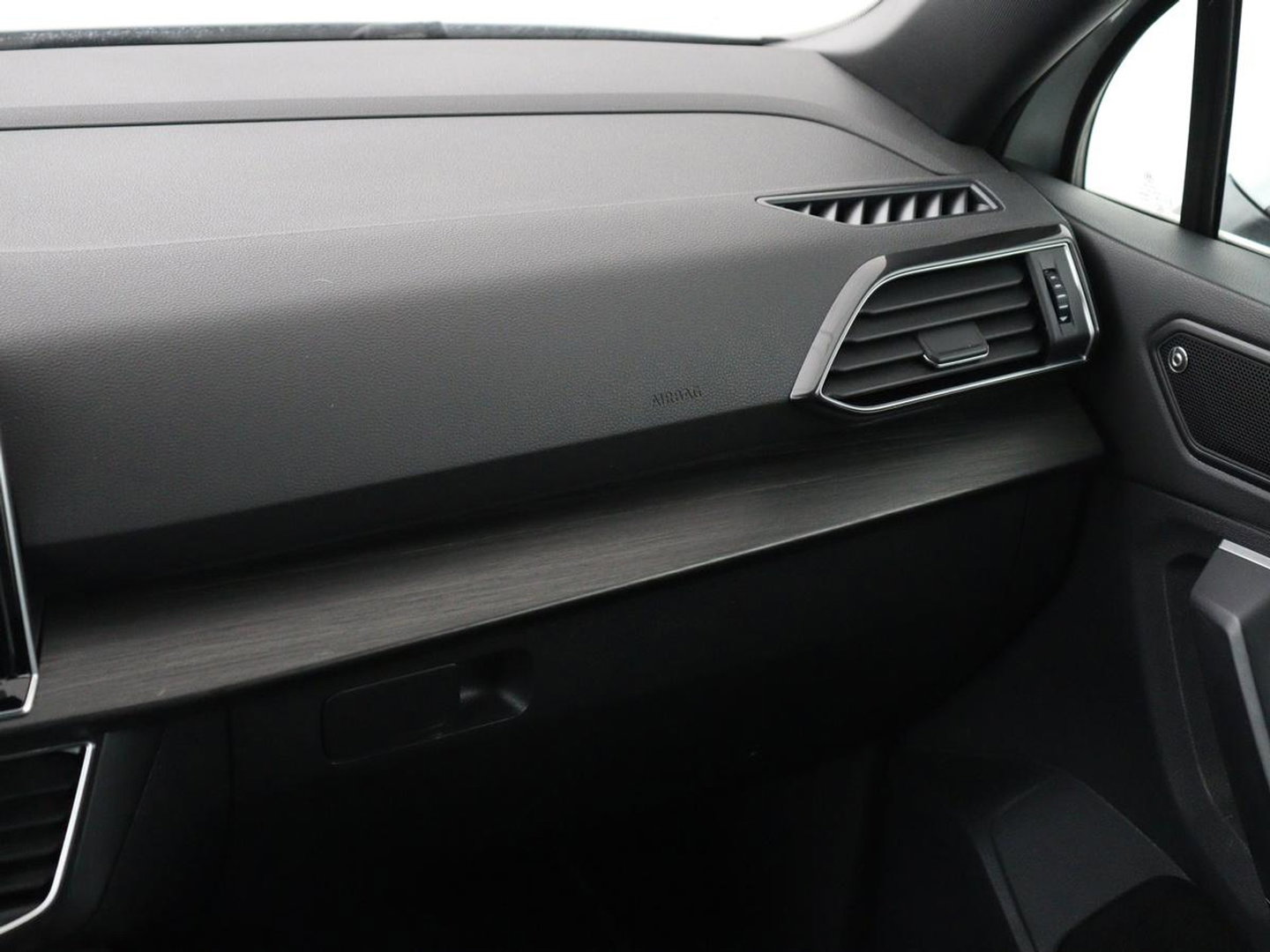 SEAT Tarraco 2.0 TSI 4Drive Xcellence 7 Persoons | Trekhaak | Panoramadak | Carplay | Alcantara | Adaptive cruise | BLIS | Stoelverwarming | Camera | Beats Pack