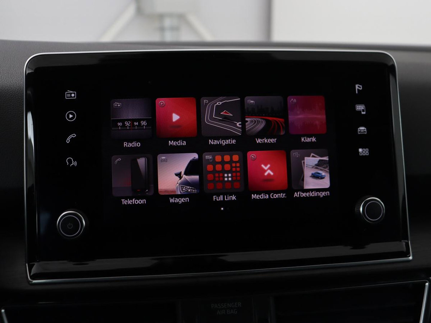 SEAT Tarraco 2.0 TSI 4Drive Xcellence 7 Persoons | Trekhaak | Panoramadak | Carplay | Alcantara | Adaptive cruise | BLIS | Stoelverwarming | Camera | Beats Pack