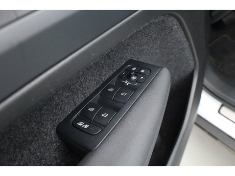 Volvo XC40 Single Motor Plus 69 kWh | Pano | Harman Kardon | 360cam | Apple CarPlay | Adapt. Cruise | Stoel- Stuurverw.