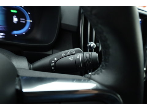 Volvo XC40 Single Motor Plus 69 kWh | Pano | Harman Kardon | 360cam | Apple CarPlay | Adapt. Cruise | Stoel- Stuurverw.