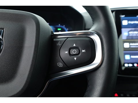 Volvo XC40 Single Motor Plus 69 kWh | Pano | Harman Kardon | 360cam | Apple CarPlay | Adapt. Cruise | Stoel- Stuurverw.