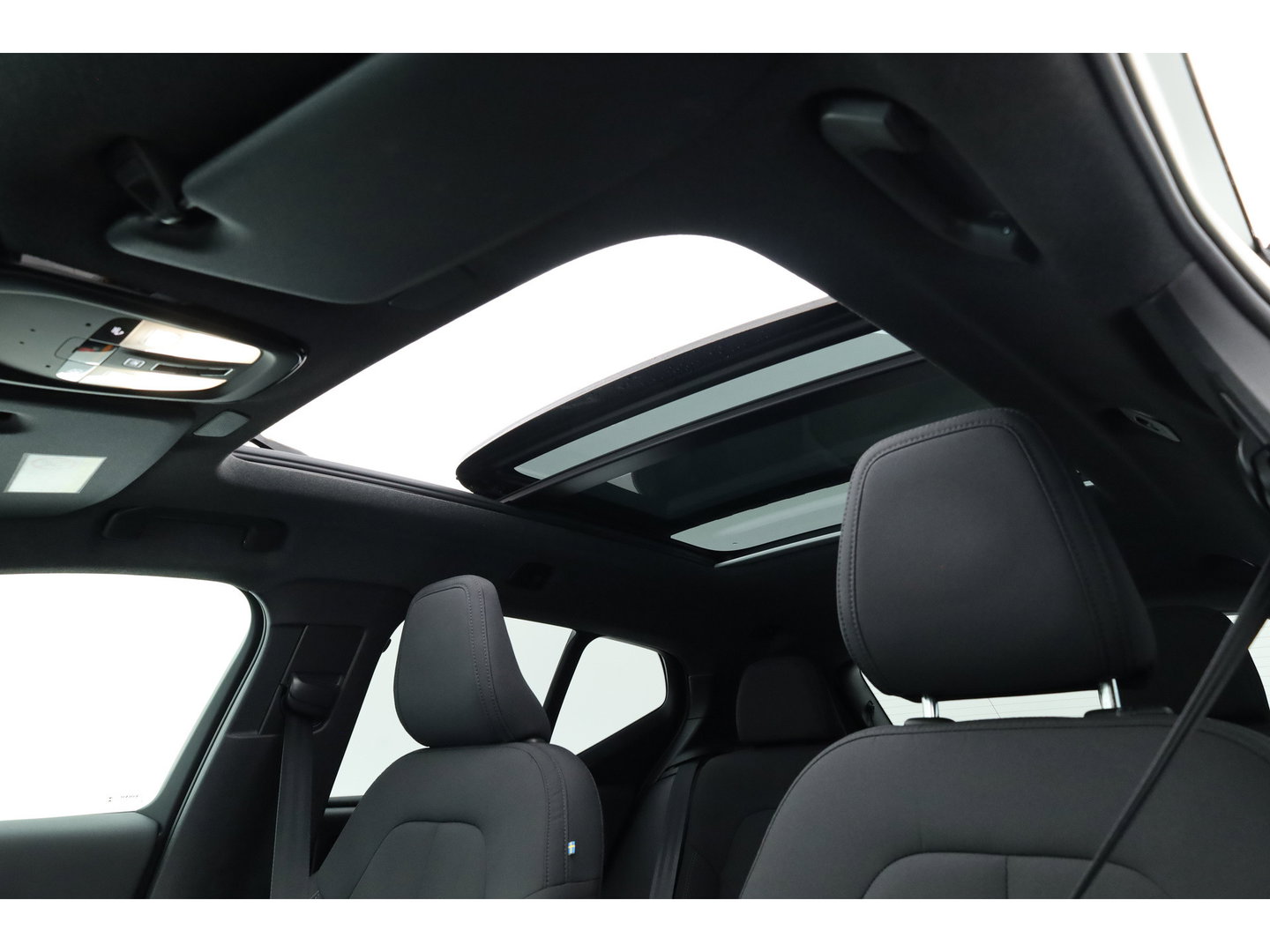 Volvo XC40 Single Motor Plus 69 kWh | Pano | Harman Kardon | 360cam | Apple CarPlay | Adapt. Cruise | Stoel- Stuurverw.