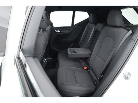 Volvo XC40 Single Motor Plus 69 kWh | Pano | Harman Kardon | 360cam | Apple CarPlay | Adapt. Cruise | Stoel- Stuurverw.