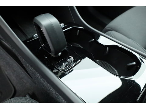 Volvo XC40 Single Motor Plus 69 kWh | Pano | Harman Kardon | 360cam | Apple CarPlay | Adapt. Cruise | Stoel- Stuurverw.