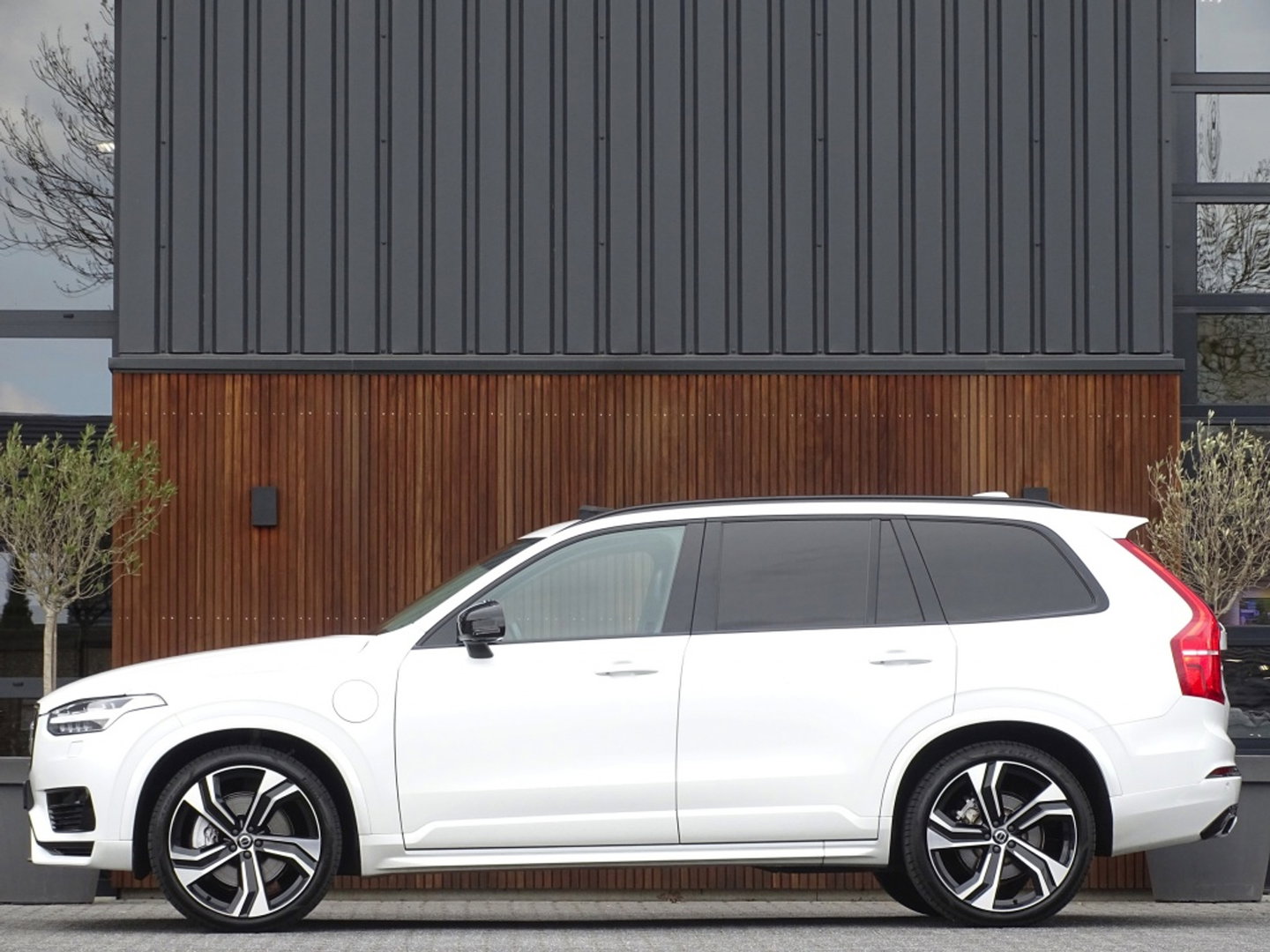 Volvo XC90 T8 394PK AWD / 2020 / R-Design / 22'' / 360° / 7 pers
