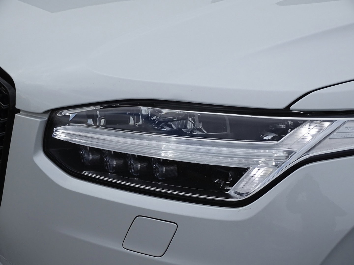 Volvo XC90 T8 394PK AWD / 2020 / R-Design / 22'' / 360° / 7 pers