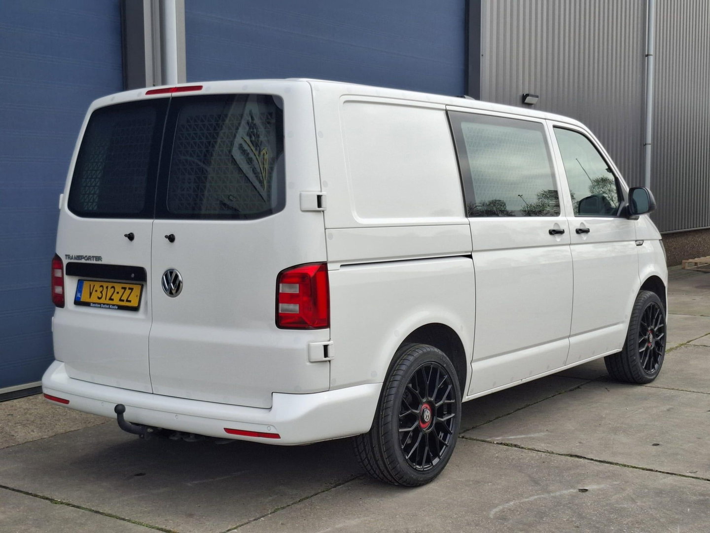 Volkswagen Transporter 2.0 TDI L1H1 Trendline AIRCO / CRUISE CONTROLE / TREKHAAK / EURO 6