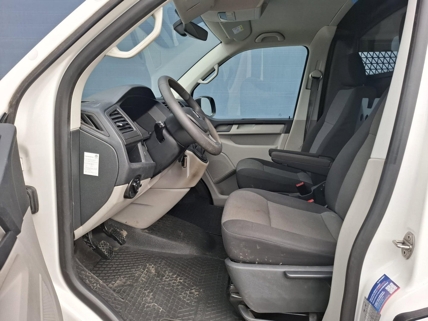 Volkswagen Transporter 2.0 TDI L1H1 Trendline AIRCO / CRUISE CONTROLE / TREKHAAK / EURO 6