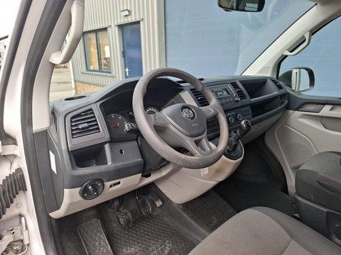 Volkswagen Transporter 2.0 TDI L1H1 Trendline AIRCO / CRUISE CONTROLE / TREKHAAK / EURO 6