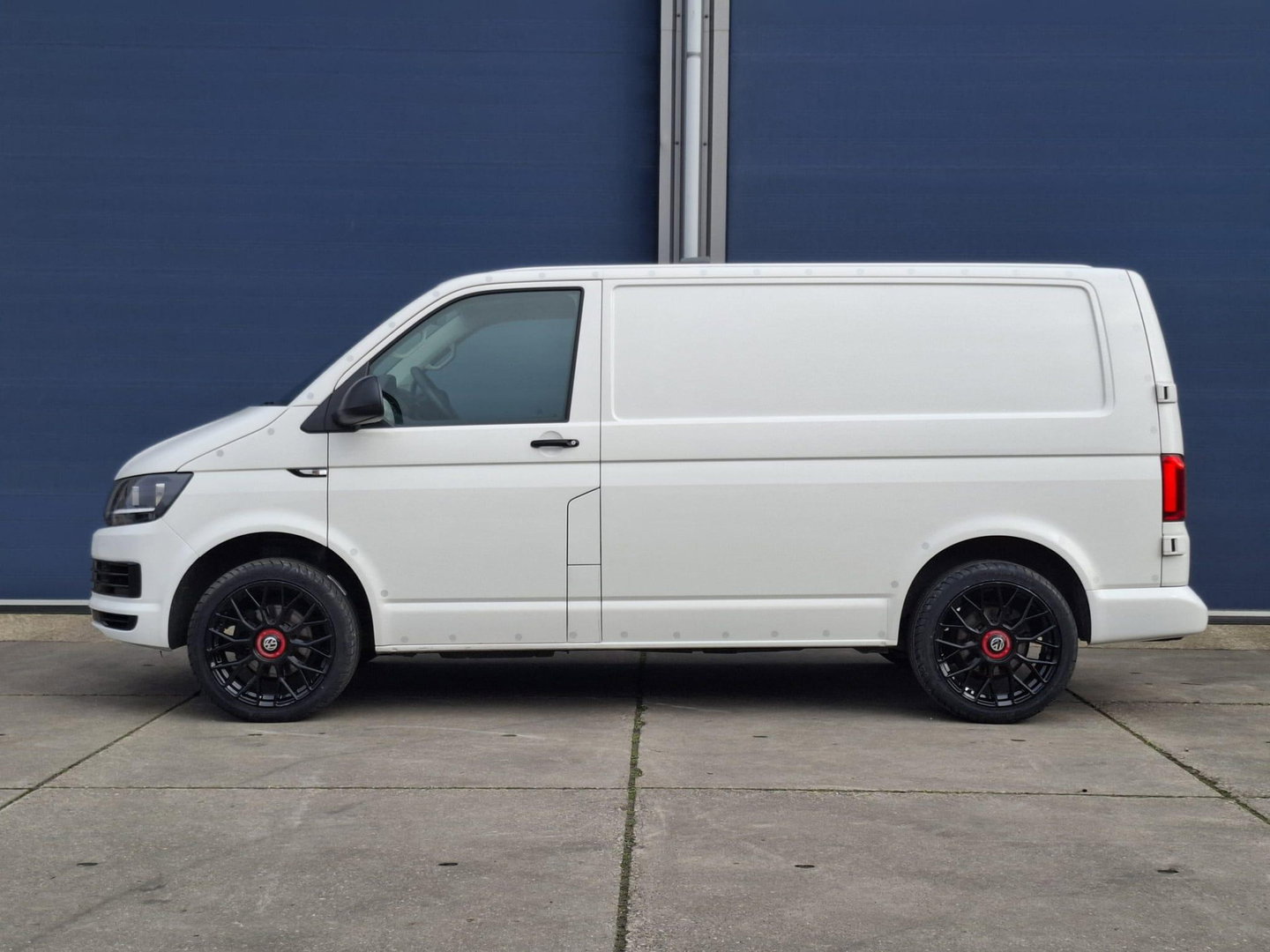 Volkswagen Transporter 2.0 TDI L1H1 Trendline AIRCO / CRUISE CONTROLE / TREKHAAK / EURO 6