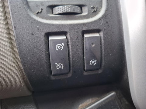 Renault Trafic 1.6 dCi T29 L2H1 Comfort Energy AIRCO / CRUISE CONTROLE / NAVI / TREKHAAK / EURO 6 / CAMERA