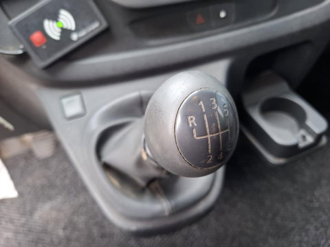 Renault Trafic 1.6 dCi T29 L2H1 Comfort Energy AIRCO / CRUISE CONTROLE / NAVI / TREKHAAK / EURO 6 / CAMERA