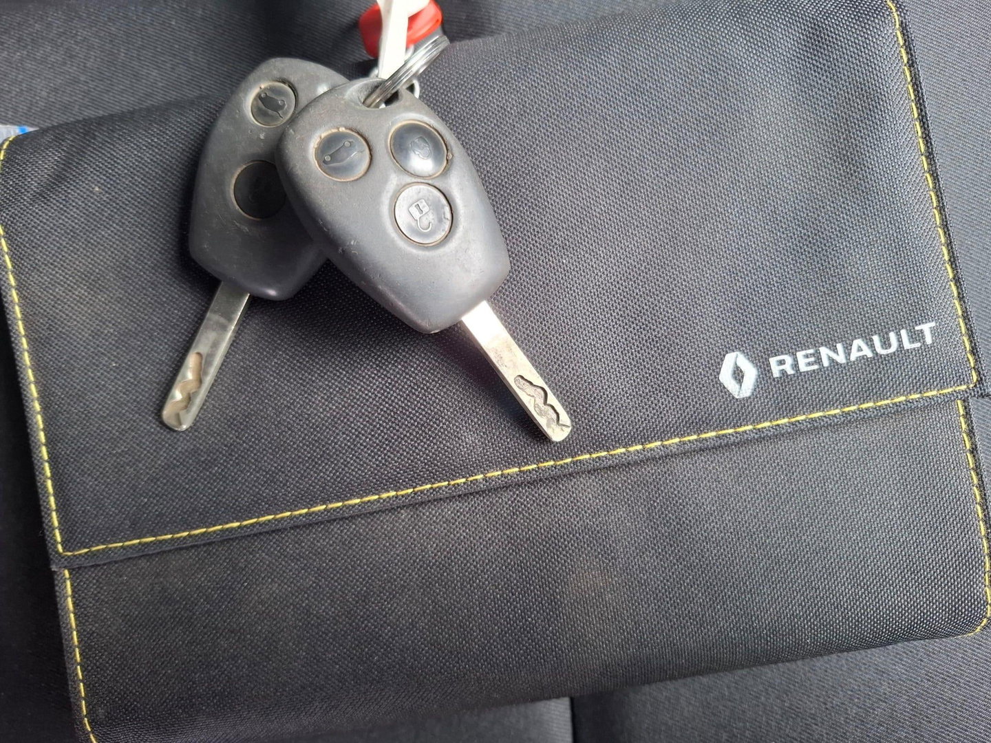 Renault Trafic 1.6 dCi T29 L2H1 Comfort Energy AIRCO / CRUISE CONTROLE / NAVI / TREKHAAK / EURO 6 / CAMERA