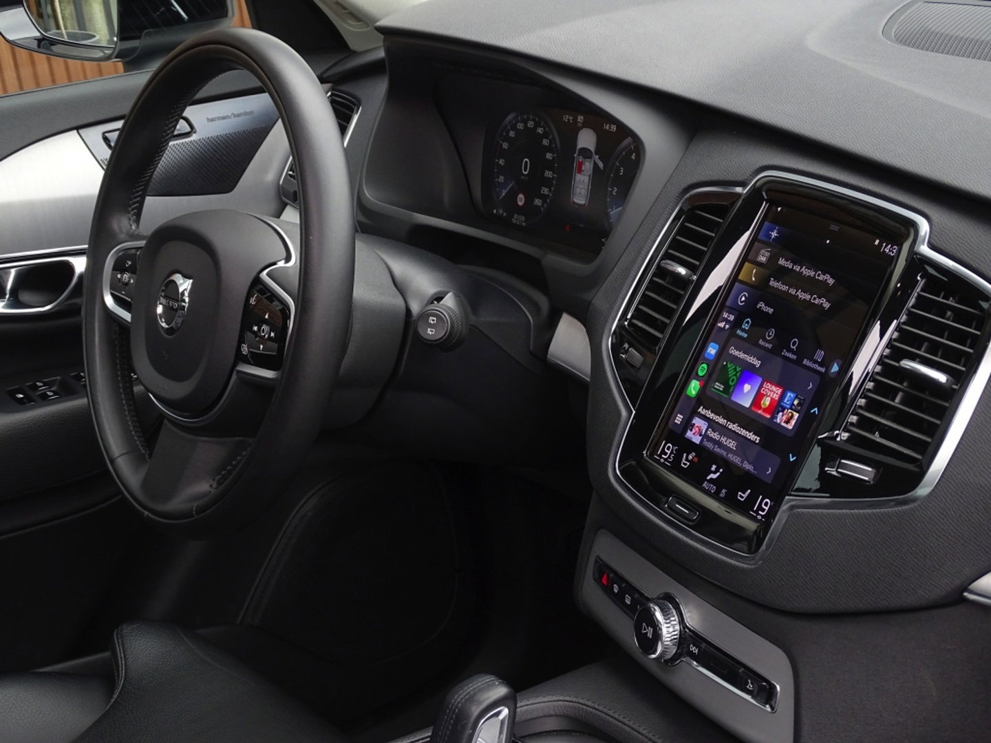 Volvo XC90 T8 394PK AWD / 2020 / R-Design / 22'' / 360° / 7 pers