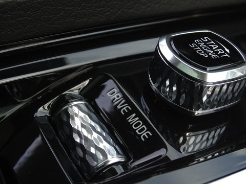 Volvo XC90 T8 394PK AWD / 2020 / R-Design / 22'' / 360° / 7 pers