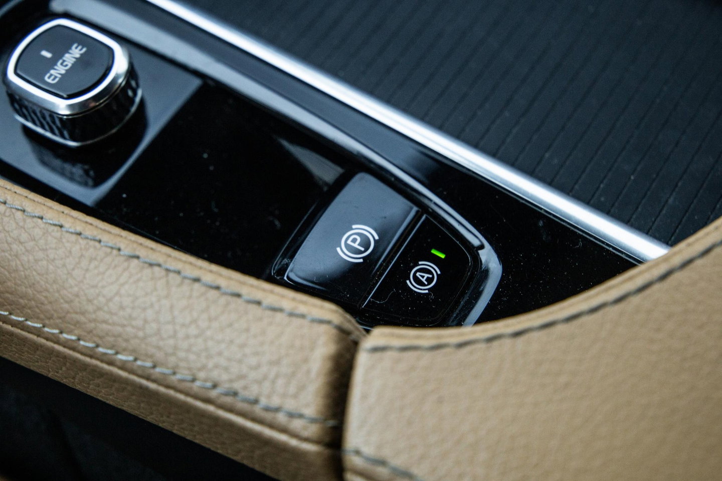 Volvo V90 2.0 T5 Momentum LEER / CARPLAY / ADAPTIVE CRUISE  / STOELVERWAMING / NAVI