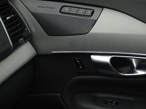 Volvo XC90 T8 394PK AWD / 2020 / R-Design / 22'' / 360° / 7 pers