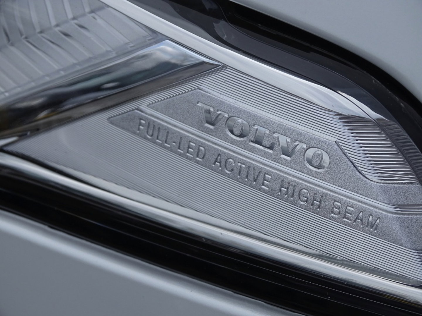 Volvo XC90 T8 394PK AWD / 2020 / R-Design / 22'' / 360° / 7 pers