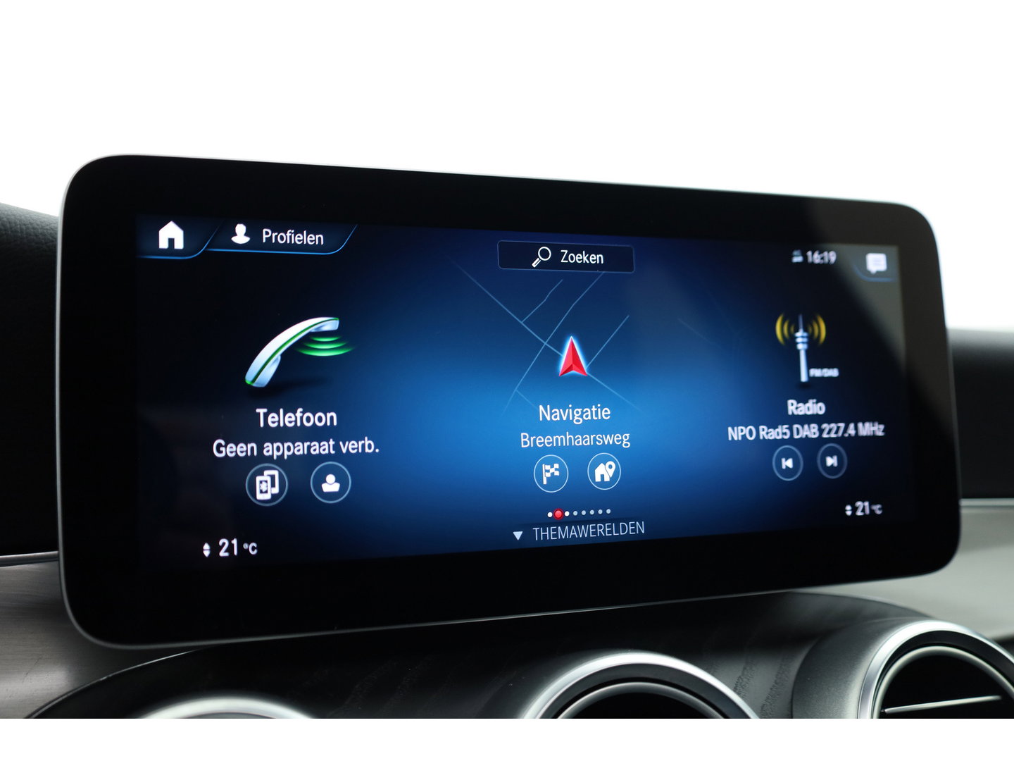 Mercedes-Benz GLC Coupé 300e 4MATIC Business Solution Luxury | Adapt. Cruise | Apple CarPlay & Android Auto | Pano | Trekhaak | Dodehoek | Stoelverw.